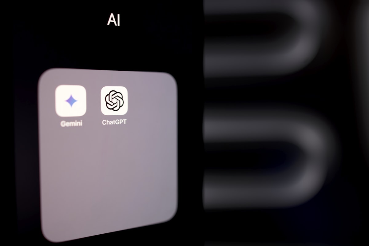 Экран раздела Хранилище iPhone в iOS 17 с цветовой диаграммой